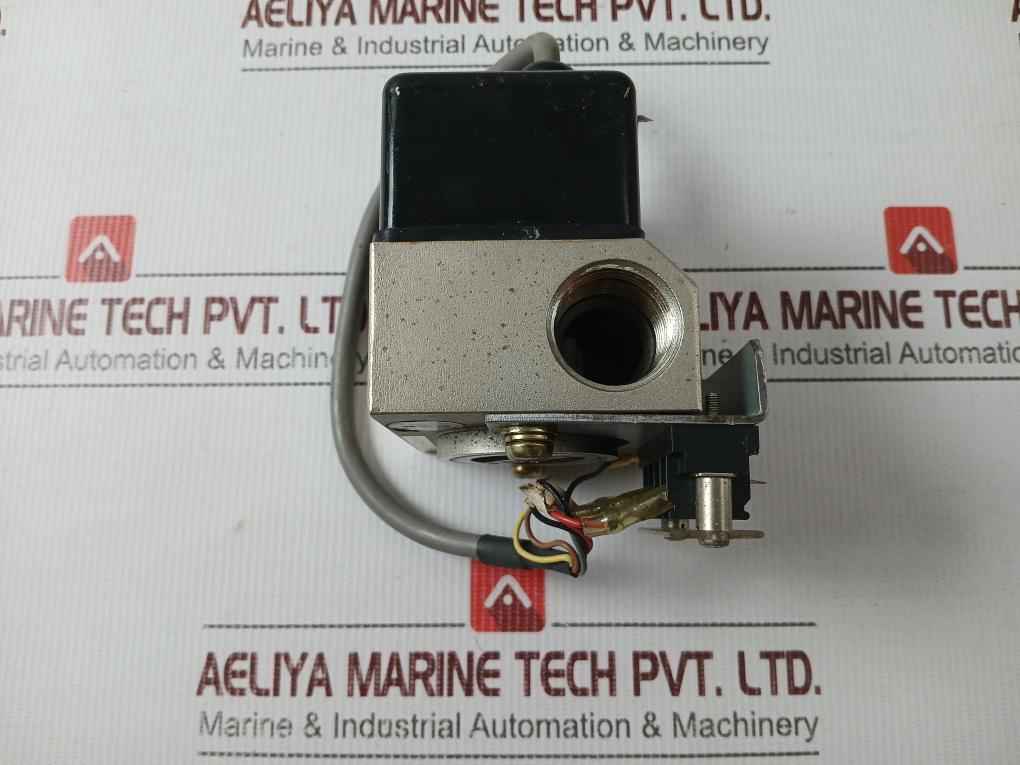 Atsuryu Dfs-120ft Digital Flow Switch Dc 24v 0.7 Mpa A91l-0001-0151/b