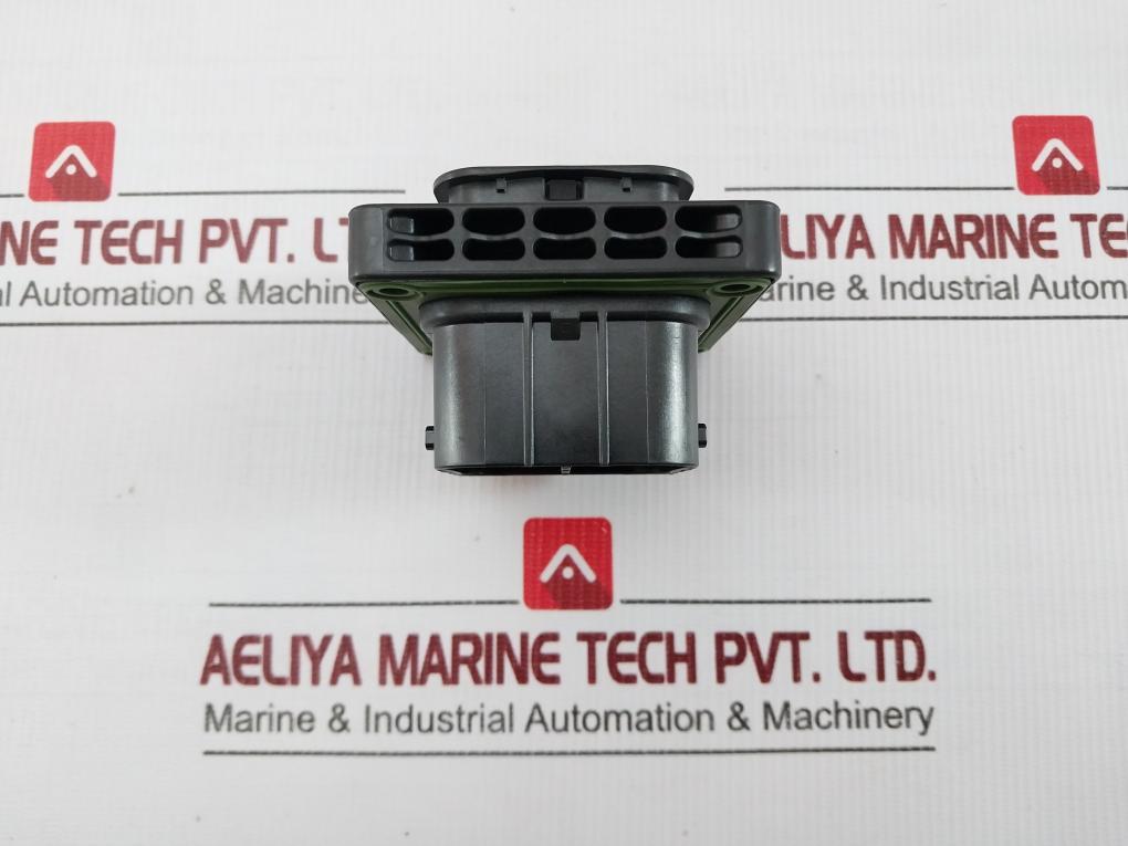 Automotive Housing Srk02-flb-64A-001 Te Connectivity