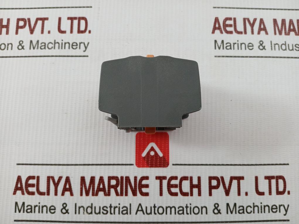 Auxiliary Contact Block 690V/16A Hyundai Uab 22Nr