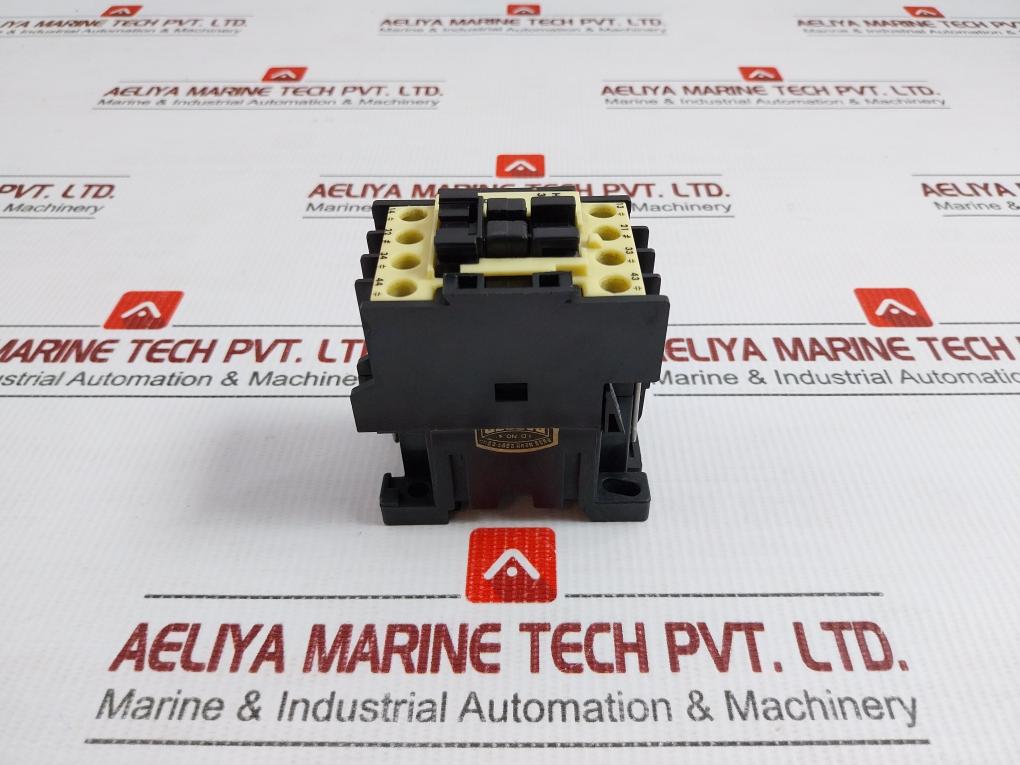 Auxiliary Control Relay 100...110V 60Hz Hyundai Hmx 31