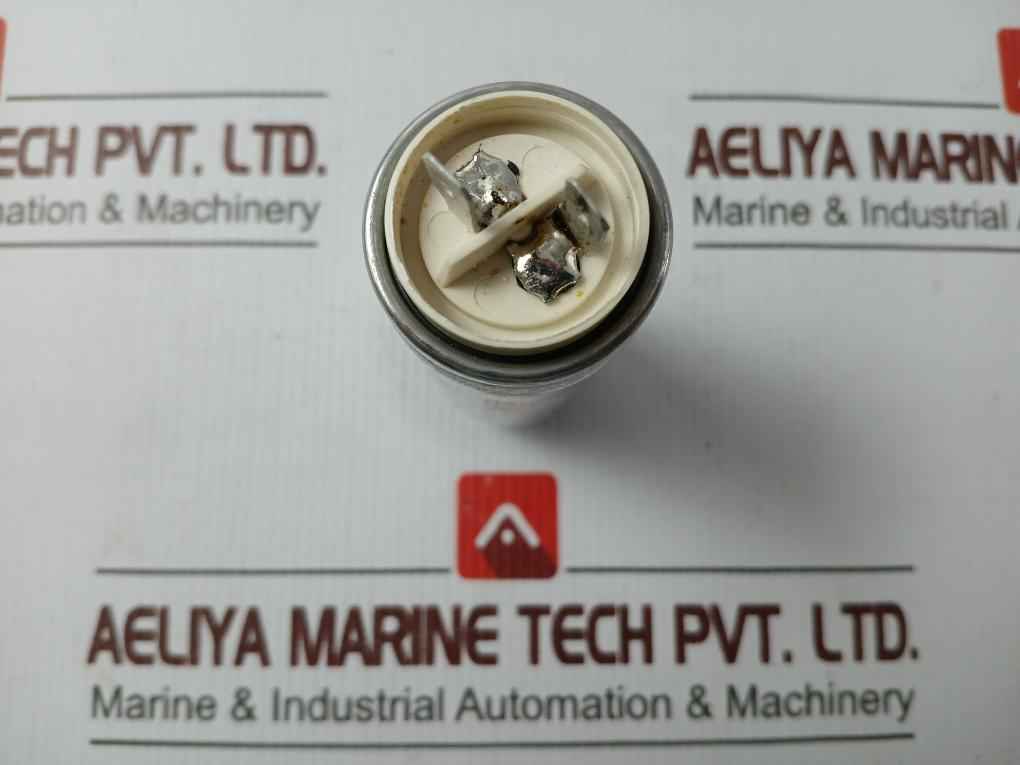 Av Arcotronics C.87.8Bf2 Electrolux Capacitor 450Vac 60Hz