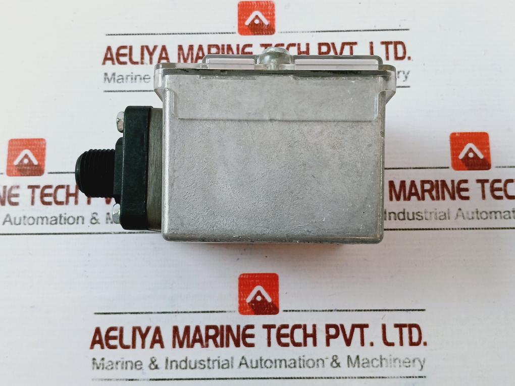 Barksdale E1h-r90-p6-pls Pressure Switch 0.8-6 Bar 250v Dc250v Ac250v