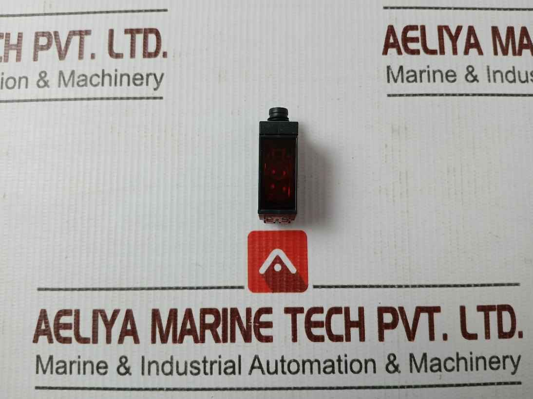 Baumer O300Y.Qr-11144073 Photoelectric Sensor