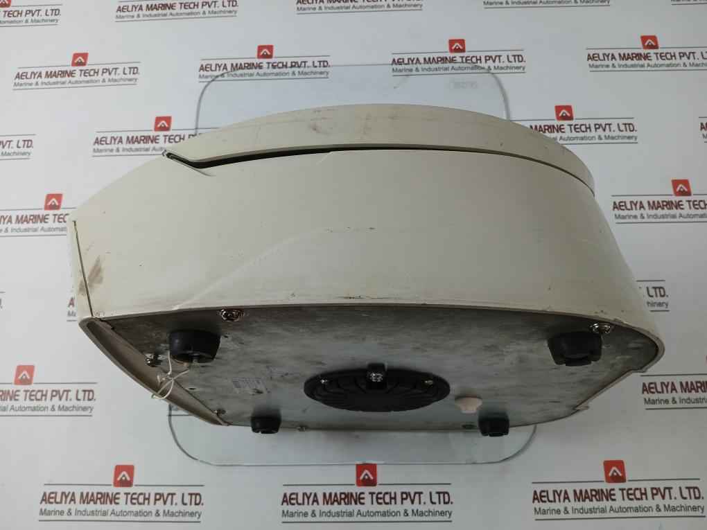 Borosil Ccf4000Vt Tabletop Centrifuge Unit 230Vac 50Hz (Not Working)