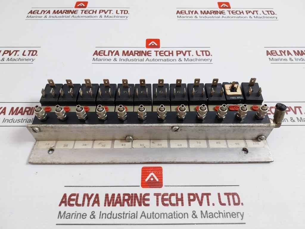 Burkert 0301 E 1, 2 Nbr Pa 12 Block Manifold Solenoid Valve 24Vdc 4W W2Yup