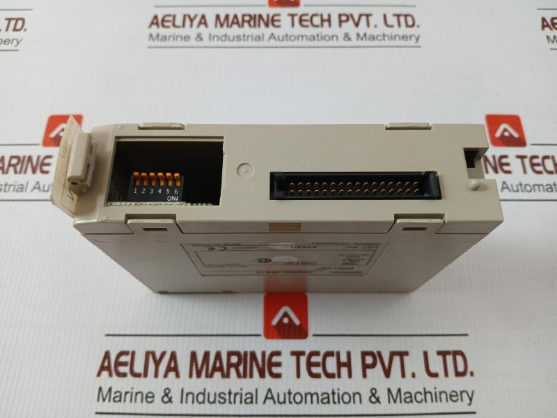 C200H-id215 Dc Input Module 24Vdc, 4.1Ma Omron