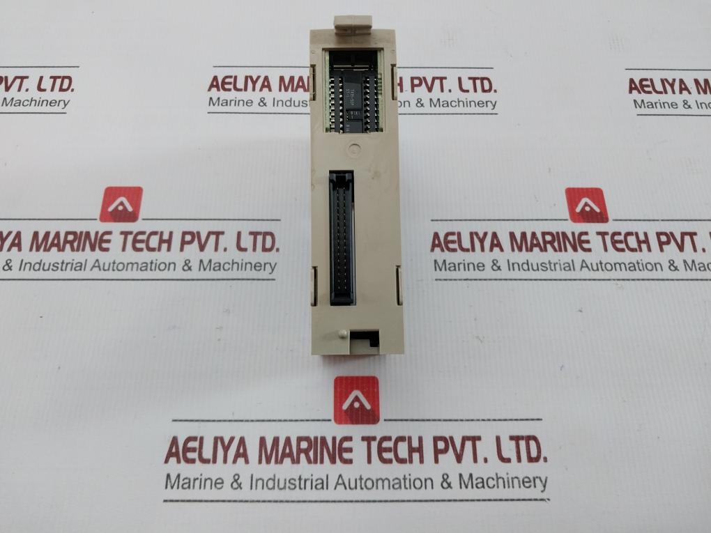 C200H-id217 Plc System C200H-od219, C200H-sp001, Cs1W-clk21, Hmc-ef861 Omron