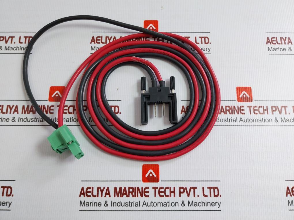 Cableco Power Distribution Cable With Connector Plug 1.5 Meter 219058