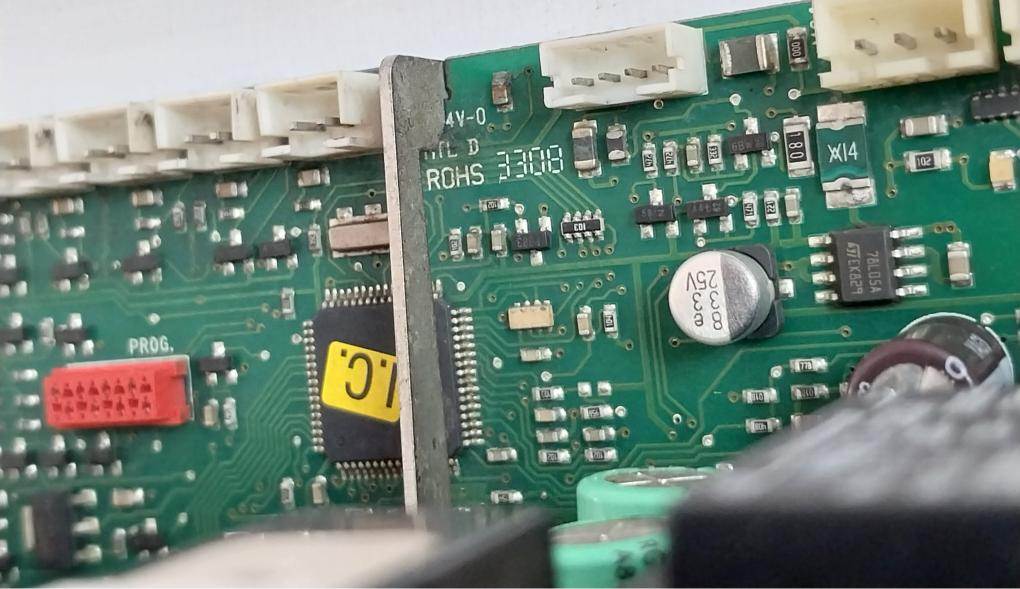 Carel 01549D Control Board Rev: 2.028