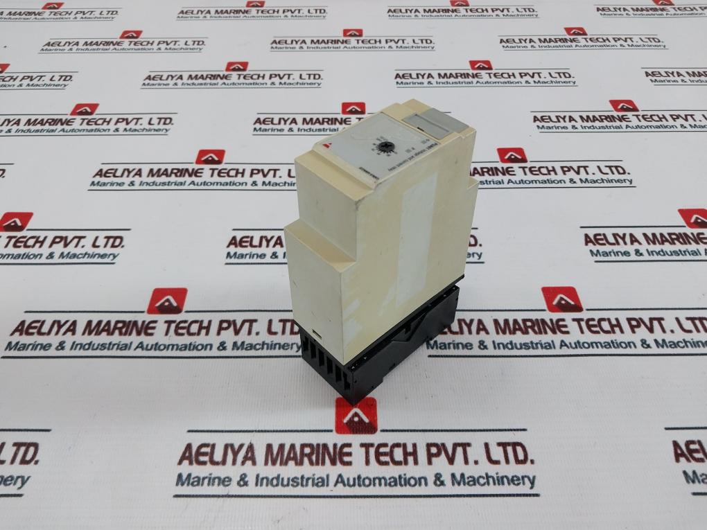 Carlo Gavazzi Pua01Cb23500V Voltage And Current Relay With Ruzc3M Base