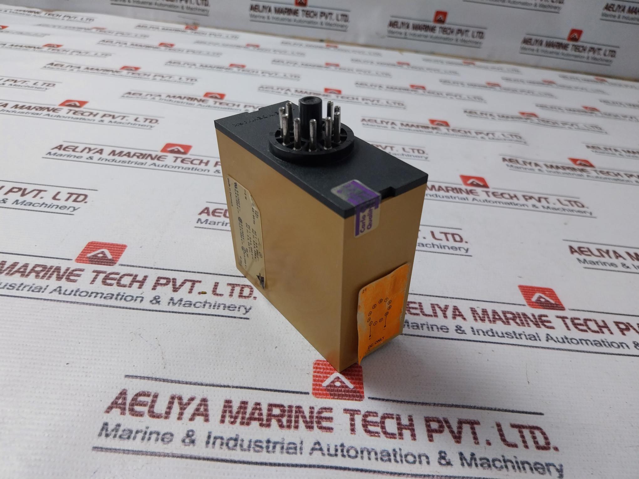 Carlo Gavazzi S 112 166 724 Interval Timer External Start 8A, 250V