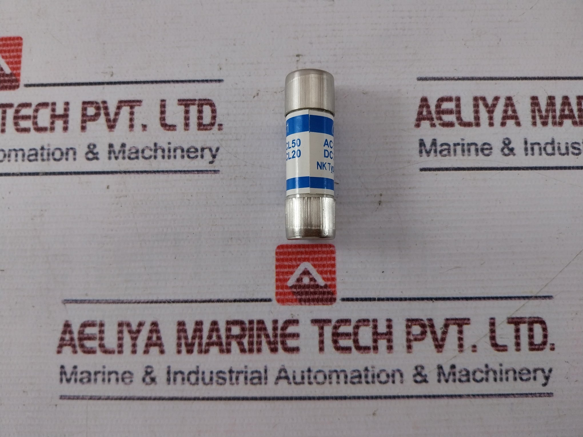 Lot of 6X Cello-lite Fuse UC1 68T103