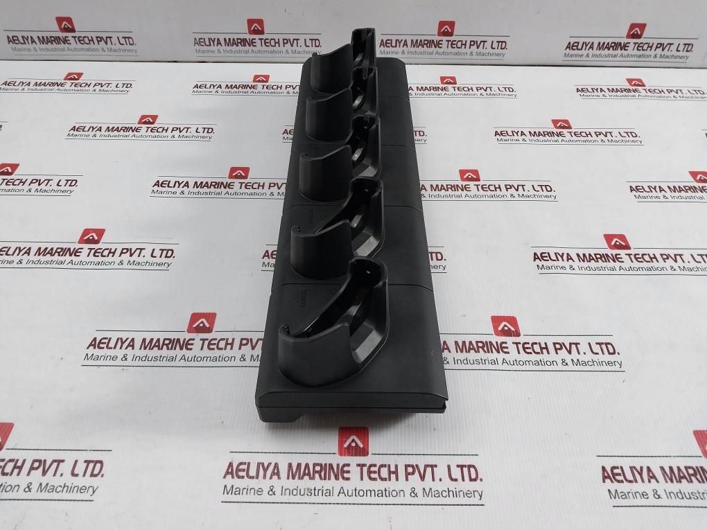 Charging-Cradle-Crd-tc7X-se5C1-01-12Vdc-9-0A-5-slot-Zebra-Sharecradle-mc-208805-6