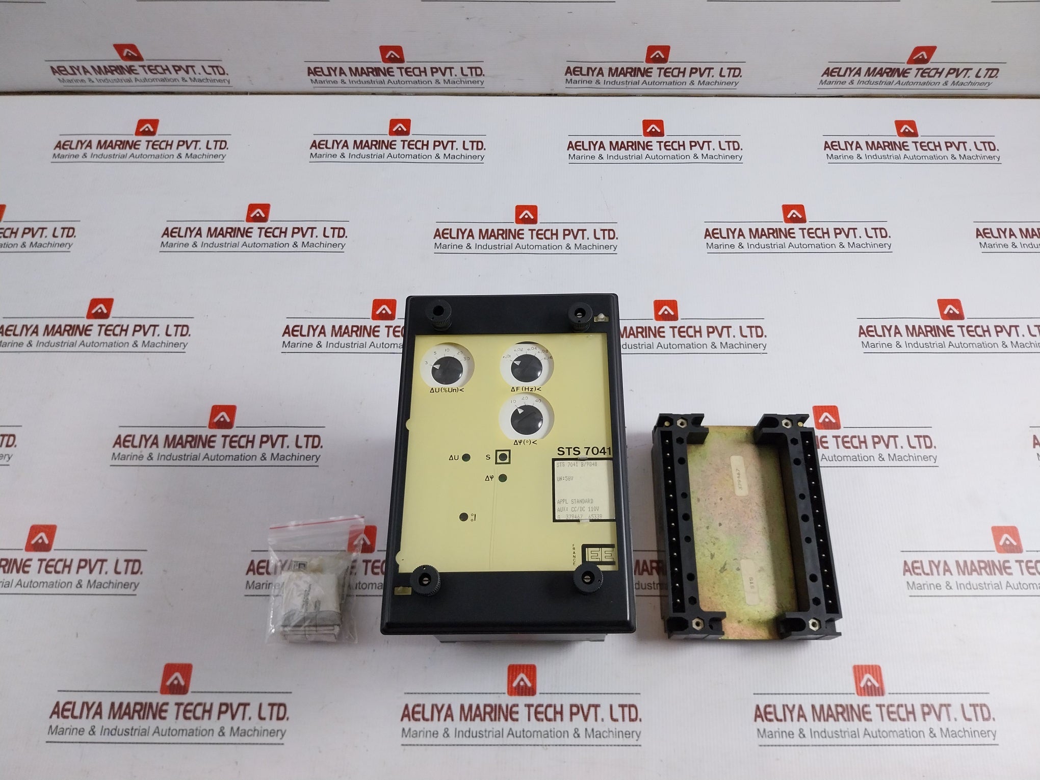 Check-Synchronizing-Relay-Cc-Dc-110V-C-E-E-Sts-7041-B-9848-209358-1