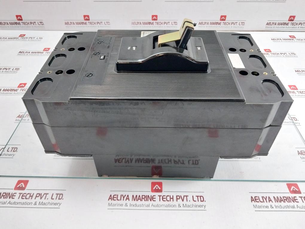 Circuit-Breaker-3-Pole-At-45-C-60Hz-Terasaki-Tl-800-208832-4