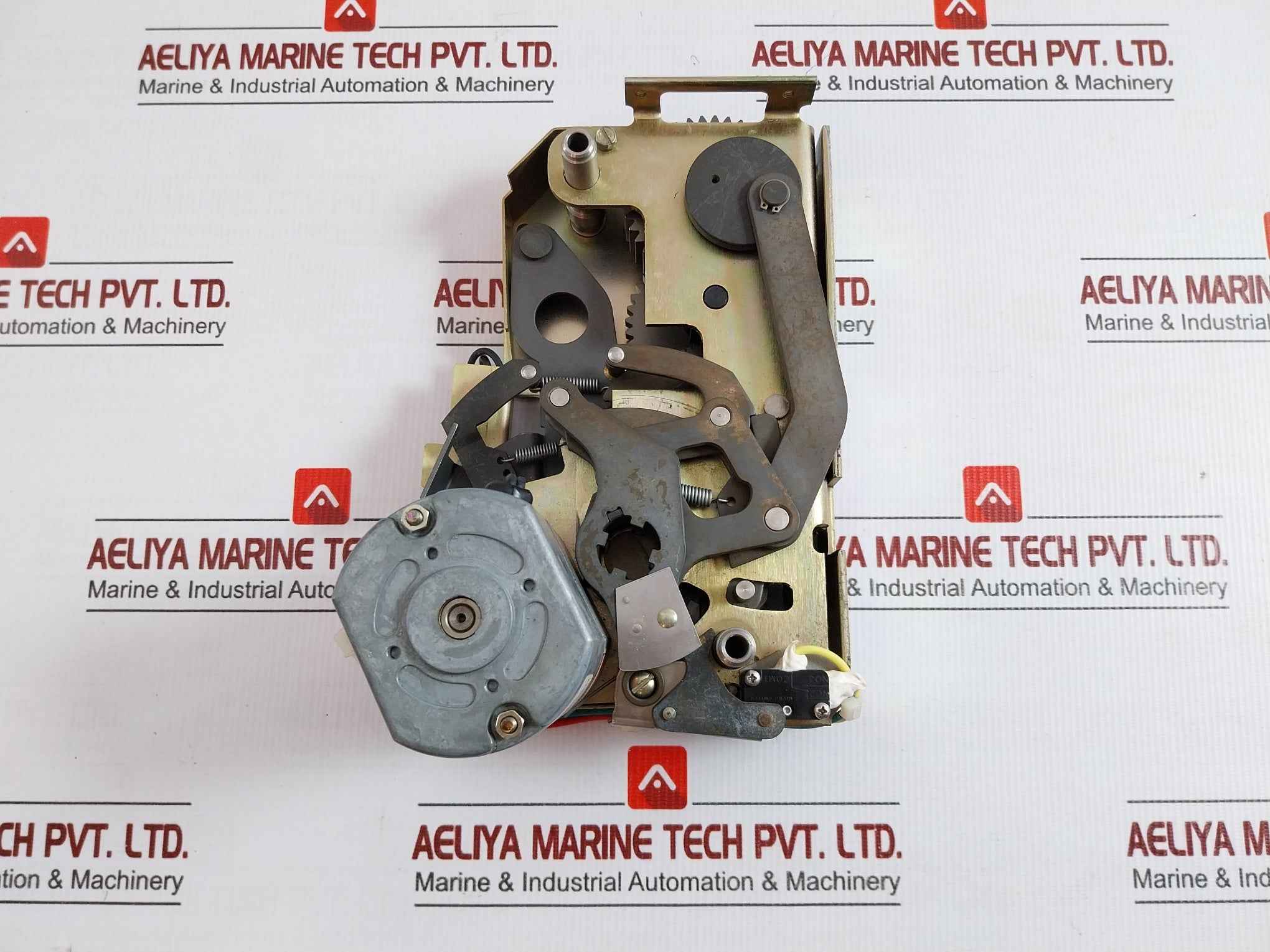 Circuit Breaker Electric Operator Assembly 120Vac 50/60H General Electric Spe120