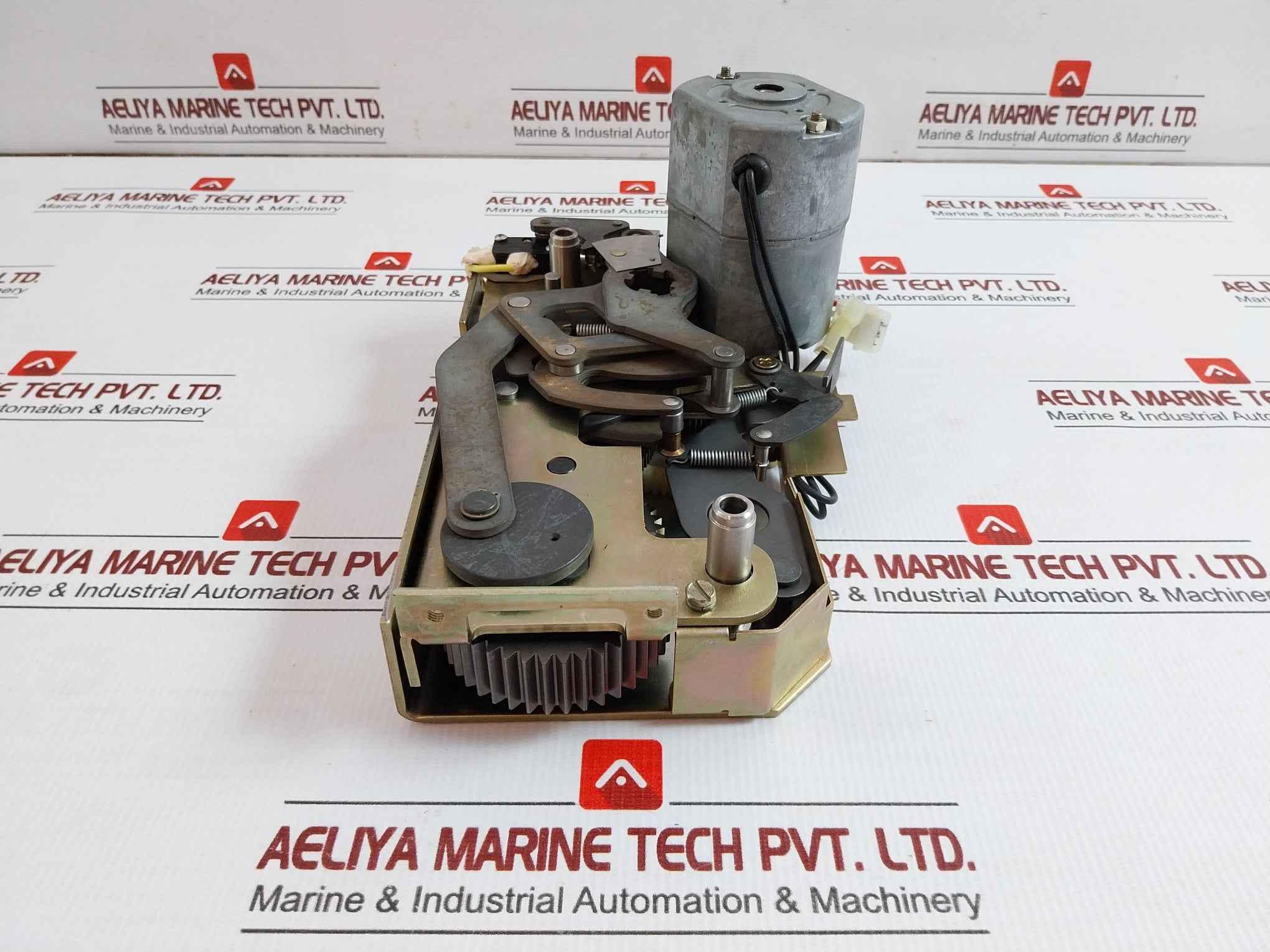 Circuit Breaker Electric Operator Assembly 120Vac 50/60H General Electric Spe120