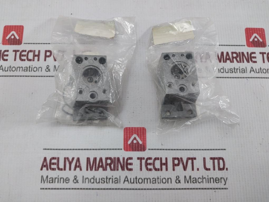 Ckd 4F310 Pilot-operated 5-port Valve Assembly