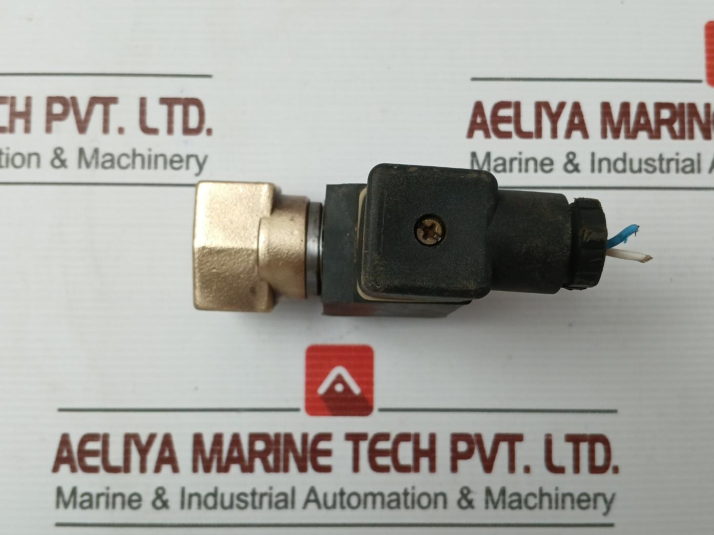 Ckd Solenoid Valve 24Vdc Pipe-8(Rc1/4) Part No. Ag4 1-02-2 02G