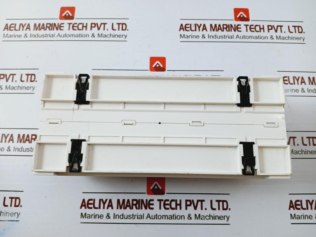 Clipsal L5512rvfp C-bus 2 12 Channel Voltage Free Relay