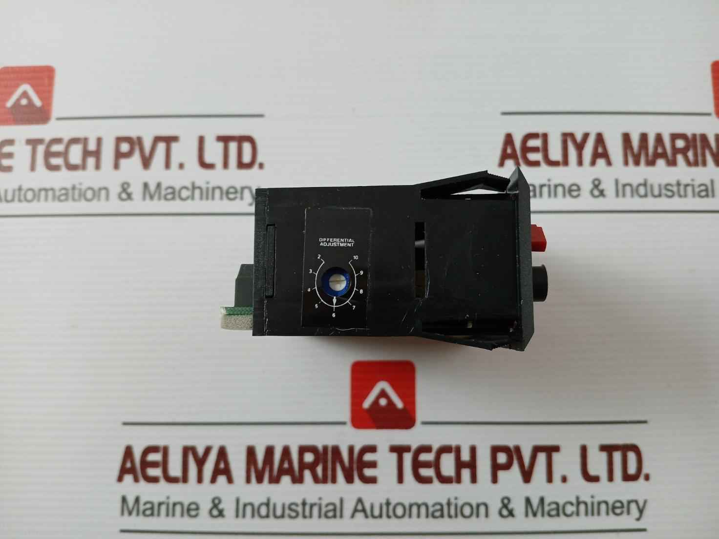 Control Products Hc 100Ba 12 Tk 02 Rh Temperature Indicator