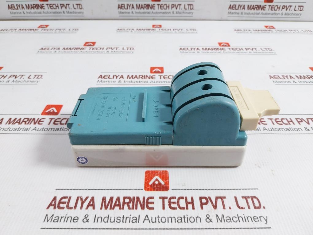 Covered-Knife-Switch-3P-60A-250V-Used-Condition-209491-4