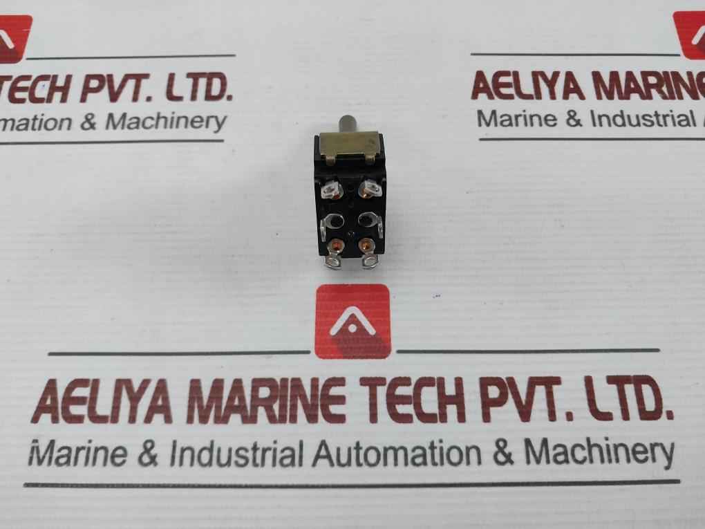 Cutler-hammer St52R Toggle Switch