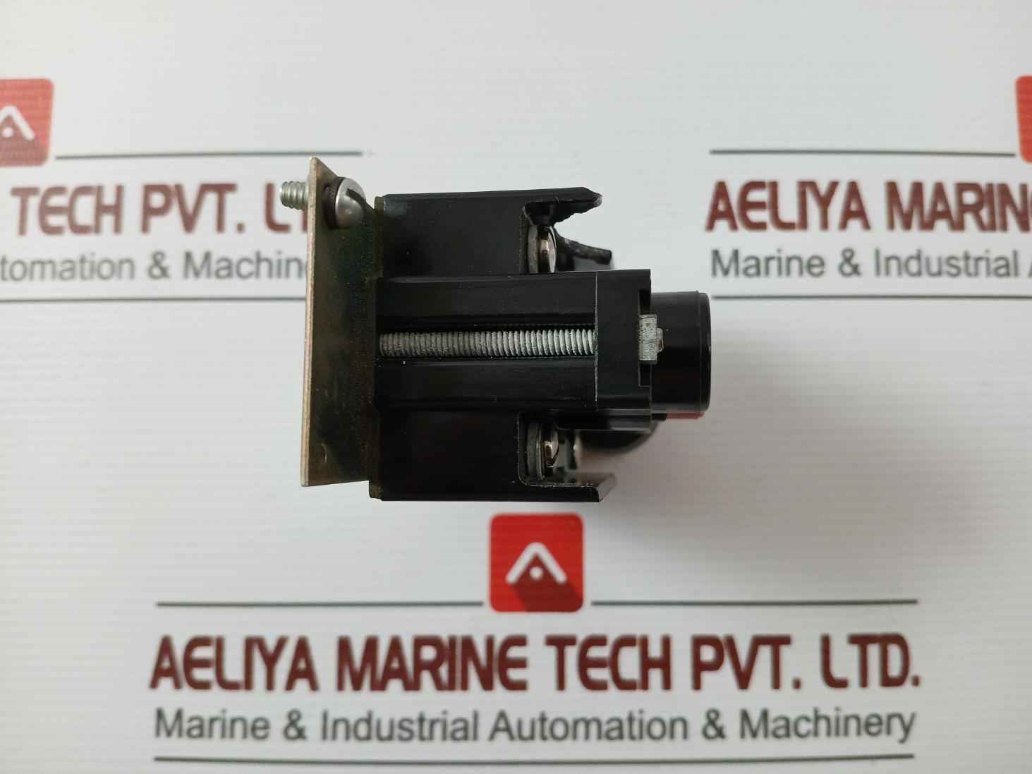 Cutler Hammer 86-353 Pushbutton Element