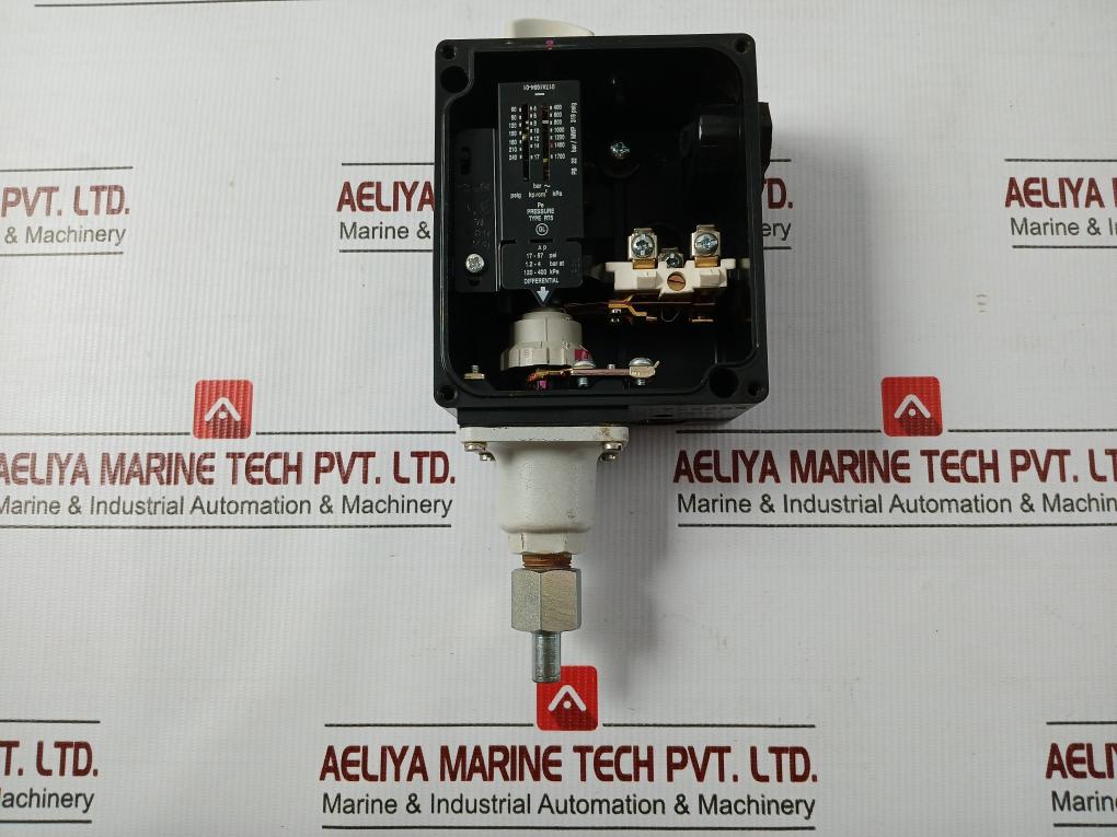 Danfoss Mechanical Pressure Switch 4–17 Bar Rt5