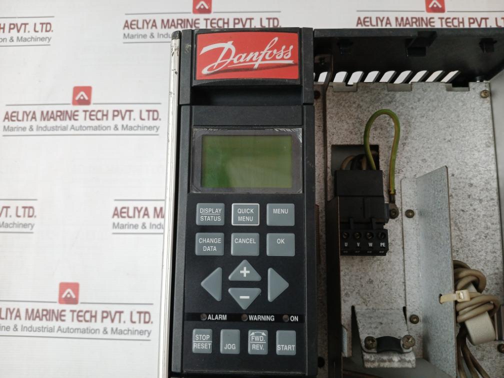 Danfoss Vlt 5000 Low Voltage Adjustable Frequency Drive 175Z0107
