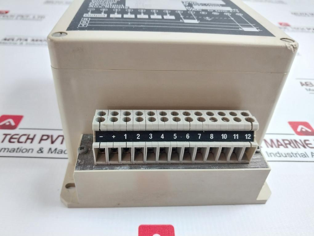 Deif 30084.92 Inwatt Var Converter 2Var 300/5A 380V 0-150 0-10V Min 1500Ω