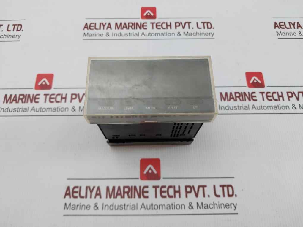 Digital Panel Meter 250Vac,5A Omron K3Ma-j-a2