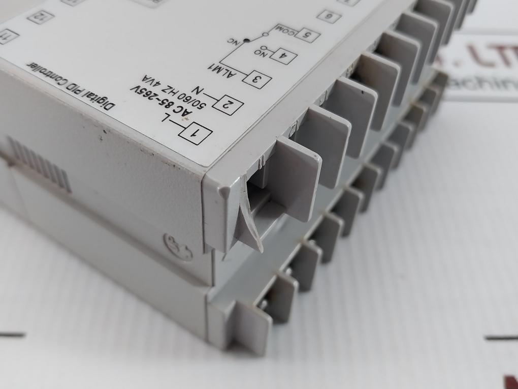 Digital Pid Controller Fu86-301000 Taie