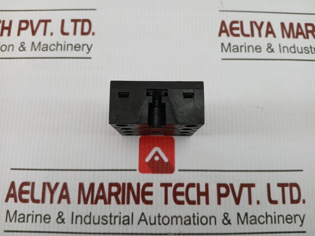 Din Rail Relay Socket 10A-250V Rs 403-853