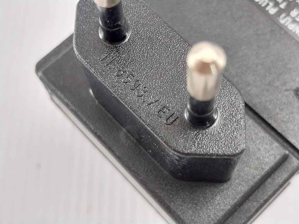 Drager Fw7207/11a06 Ac/dc Adapter 100-240v 50-60hz 400ma