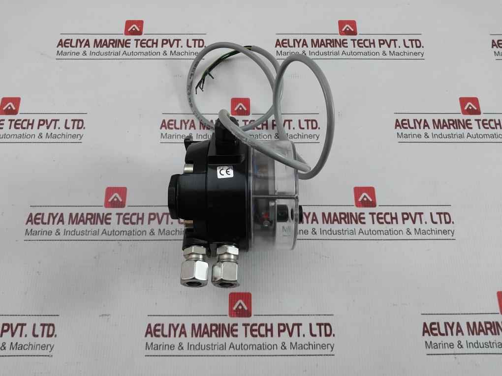 Ds1104Na23A1D153 Differential Pressure Switch Fischer 25Bar 0-36Psi 1 Meter