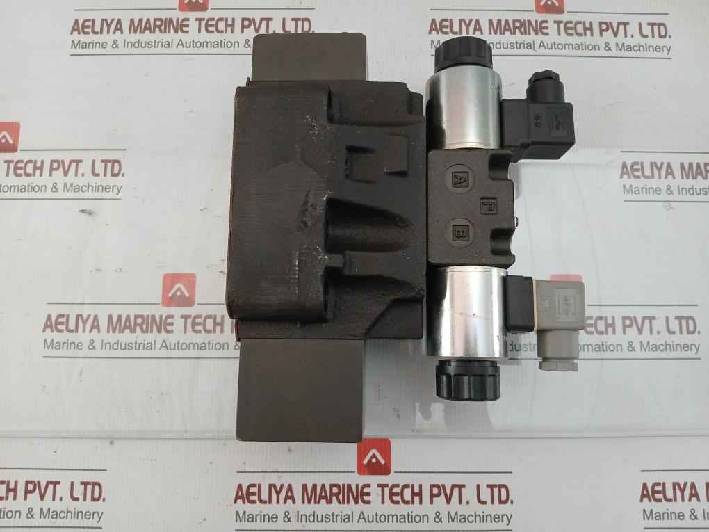 Dspe7-a100/11N-ii/D24K1 Directional Pilot Operated Valve Duplomatic 350 Bar