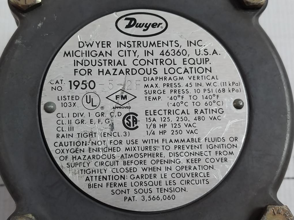 Explosion-proof Differential Pressure Switch 1/4 Hp 250 Vac Dwyer 1950-5-2F