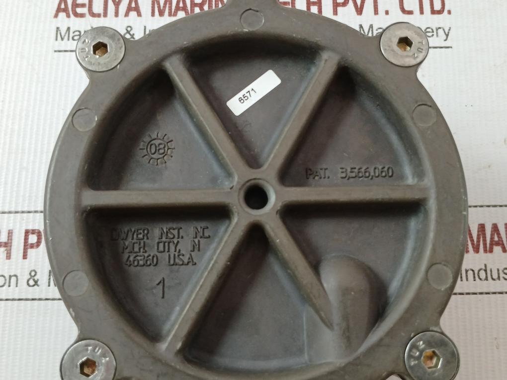 1950P-8-2F Explosion-proof Differential Pressure Switch Dwyer 125 Vac