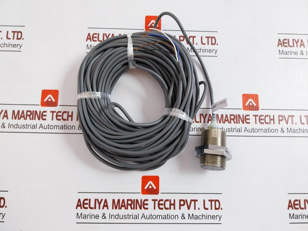 E2A-m30Ks10-wp-c3 Inductive Proximity Sensor With Cable Omron 20-meter