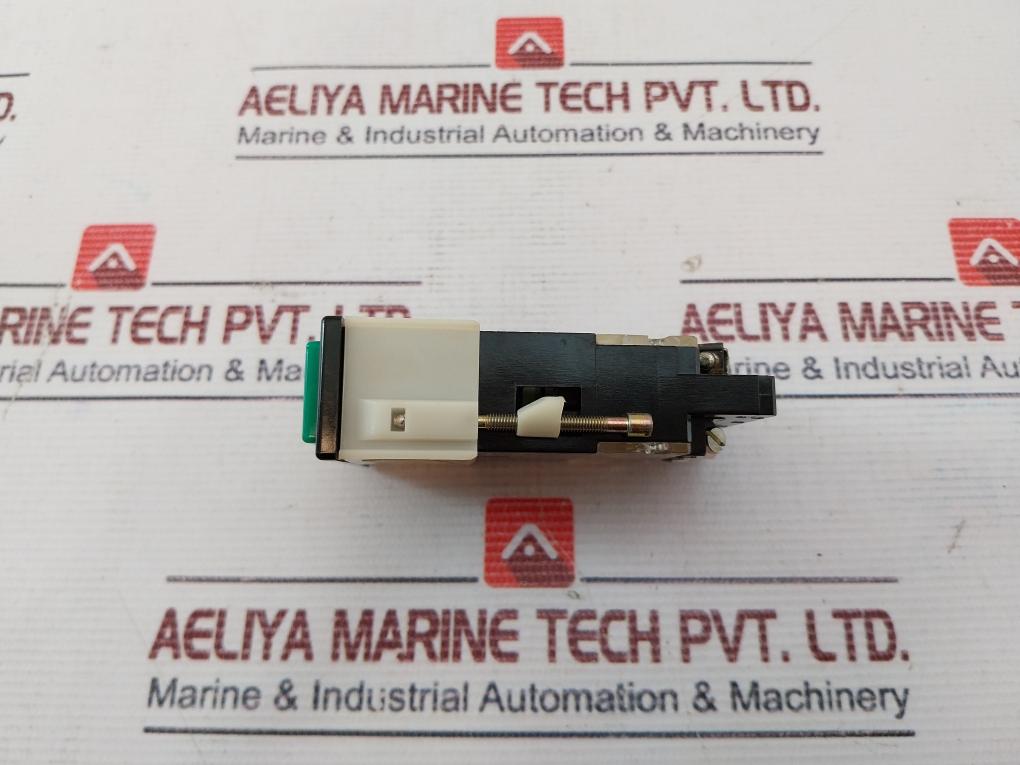 Eao 03-112-011 Illuminated Pushbutton 250V Ac 10A