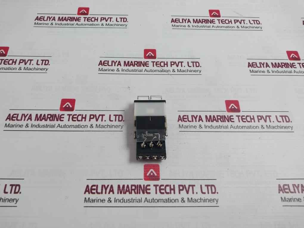 Eao 03-631.011 Modular Switch Actuator 250V Ac 10A