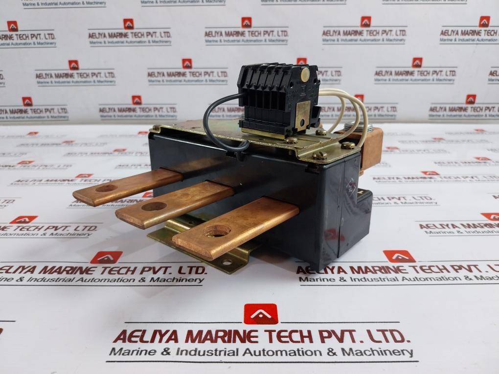 Eaton C31102-085-50 Current Transformer 300 5A 50-400Hz 600V, Sf520 4-500 Mcm
