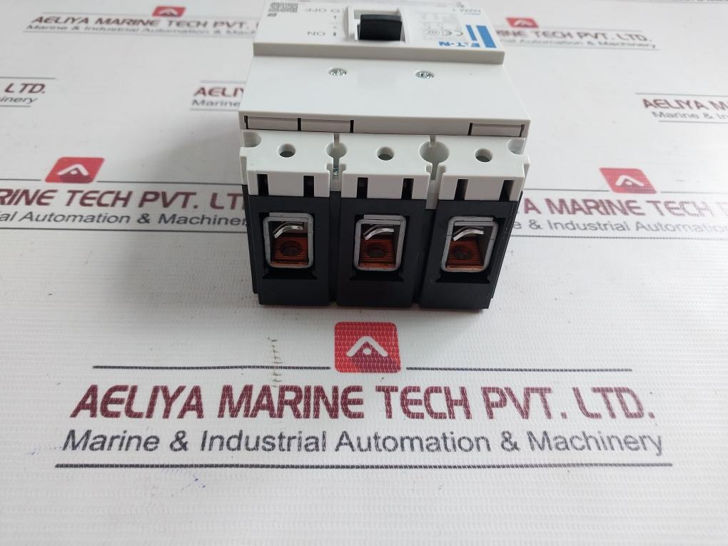 Eaton Nzmb1-a125 Molded Case Circuit Breaker 50/60Hz 50°C 1221B Il01203004Z