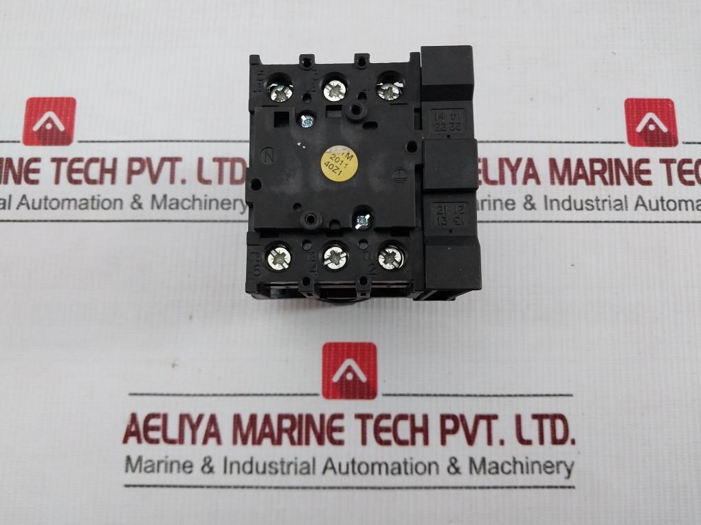 Eaton 3-pole Flush Isolator Switch 20Amp 600Vac 50/60Hz P1-25/Ea/Svb-sw/Hi11