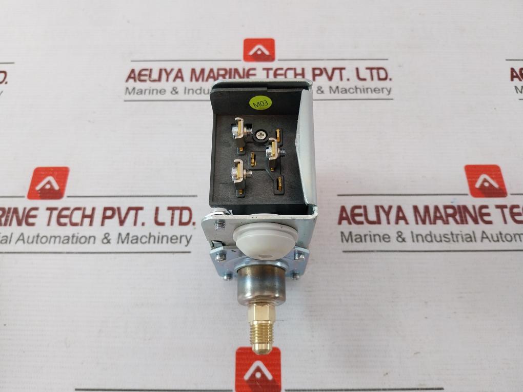 Eliwell O16H6750 Pressure Switch That Measures And Humidity 2-8 Bar