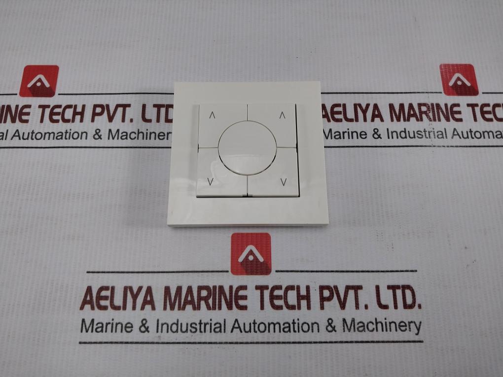 Elko-Dimmer-Control-Unit-4C5B-B3Ff-Fe78-3C55-EKO07115-209876-2