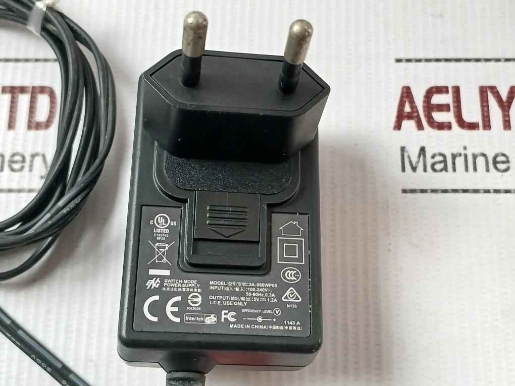 Eng 3A-066Wp05 Switch-mode Power Supply Adapter 5V 1.2A