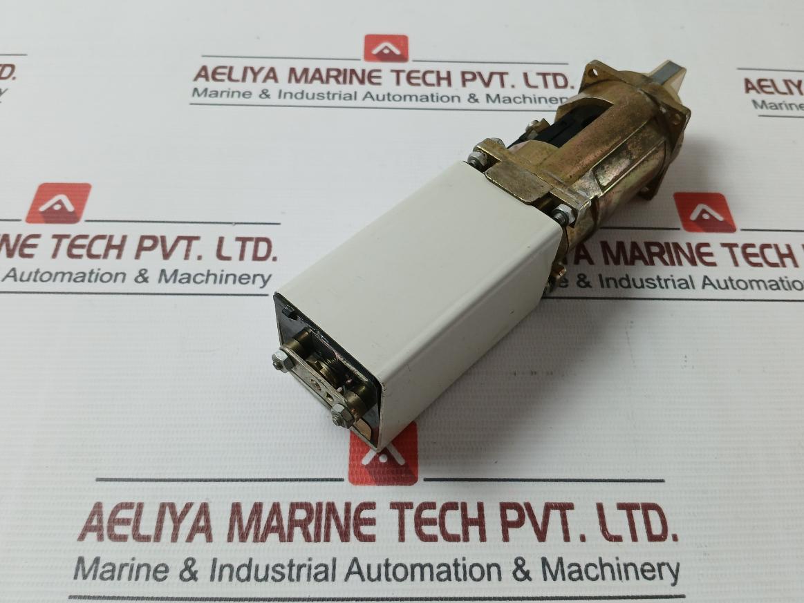 Entrelec Cp5/F1.01/F1/F1/E14/Scc Rotary Switch Unit
