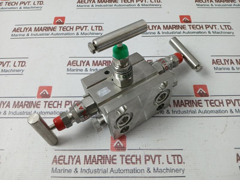 Excelock 3Vm/T-ss 316 Three Valve Manifold E306 Dm 6000 Psi E-7685/1435